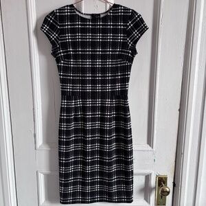 Design Lab Lord & Taylor Black and White Plaid Cap-Sleeve Midi Dress